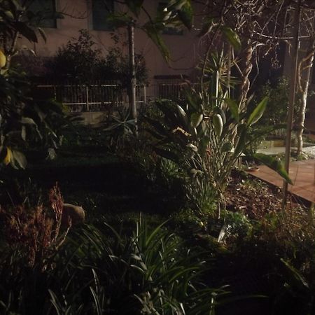 Aloha House Hotel Formia Exterior foto